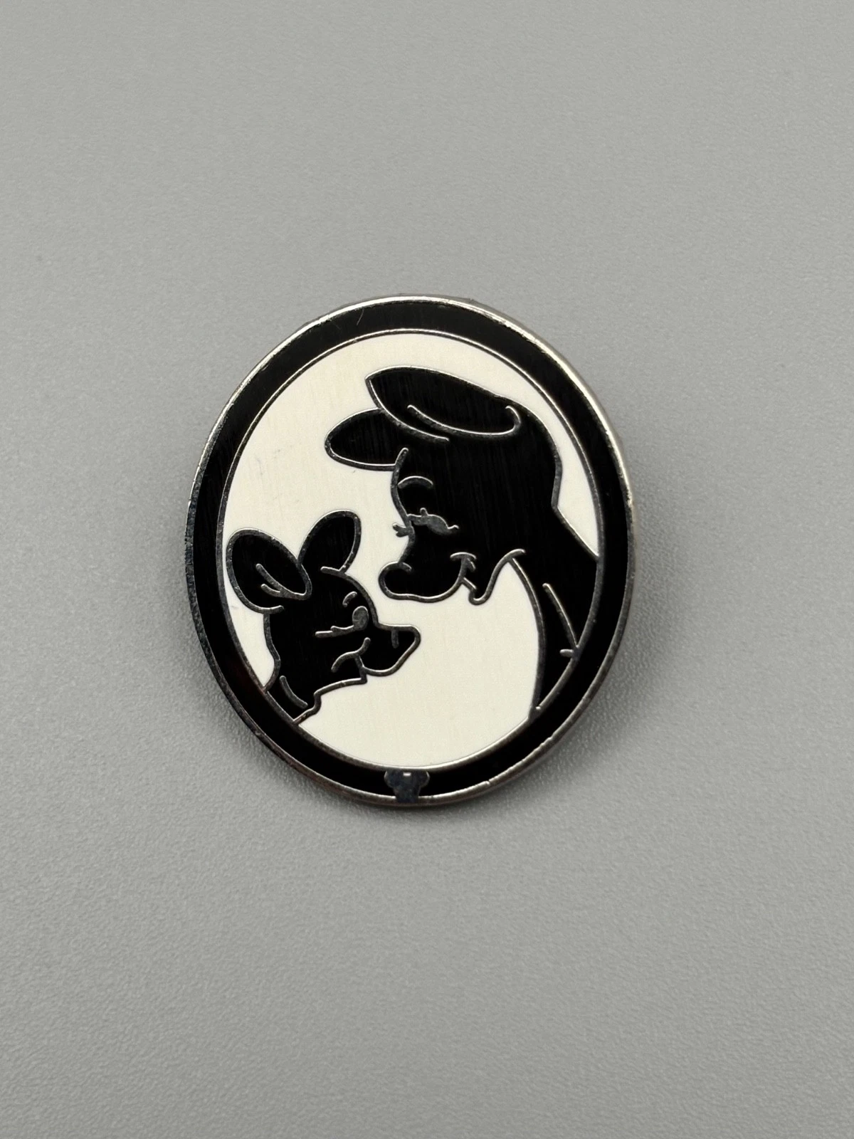 DISNEY TRADING PIN * WINNIE THE POOH SILHOUETTE * KANGA AND ROO * HIDDEN MICKEY