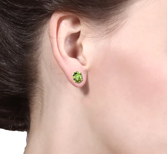 925 Yellow Gold Plated Silver 2.80 Ct Oval Green Peridot Women's Stud Earrings - Image 2 of 4