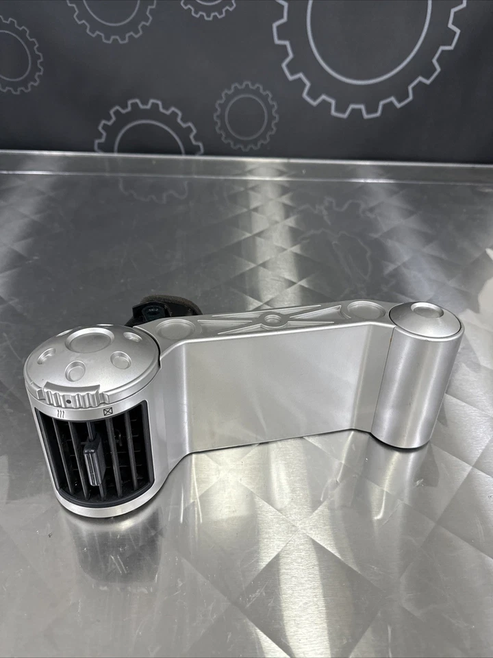 Toyota FJ Cruiser 2007-14 pasajeros tablero lateral ventilación plus moldura OEM 55660-35110 Foto 2 de 4