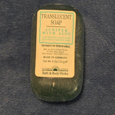 #ad VTG Bath amp; Body Works JUNIPER WITH ALOE Bar Soap 4oz Retired Old Stock $6.00