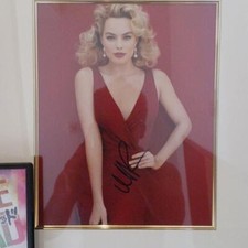 Margot Robbie Autographed Suicide Squad Harley Quinn CA DC Signe