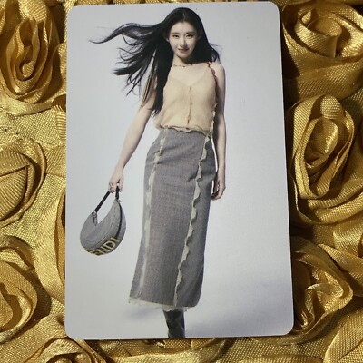 CHAERYEONG ITZY Purple Graffiti Edition Celeb K-pop Girl Photo Group Card Purse