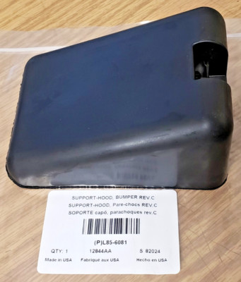 ~ NEW GENUINE PACCAR OEM KENWORTH / PETERBILT HOOD SUPPORT BUMPER ~ L85-6081
