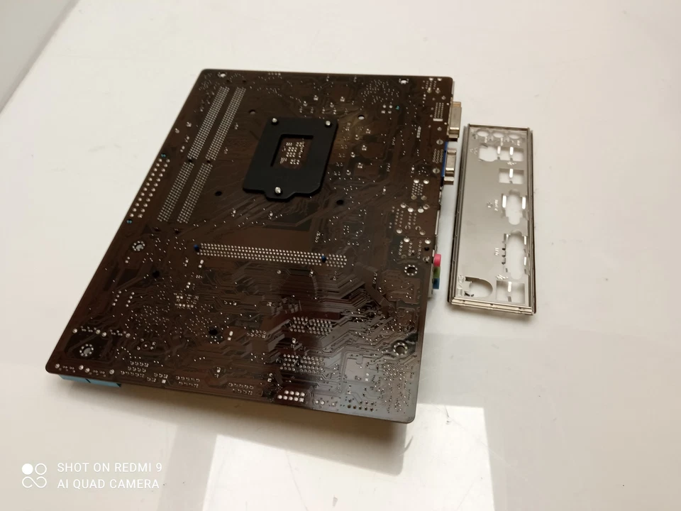 ASUS P8H61-MX USB3 Socket LGA 1155 DDR3 Micro ATX Motherboard With I/O Shield - Image 4 of 4