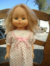 POUPEE BLONDE AUX YEUX  de GABAR (CABAR)   DE 40 CM