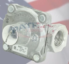 MAXITROL RV47L-1/2 1/2 pipe size POPPET GAS REGULATOR 2.8 - 5.2 WC OULET