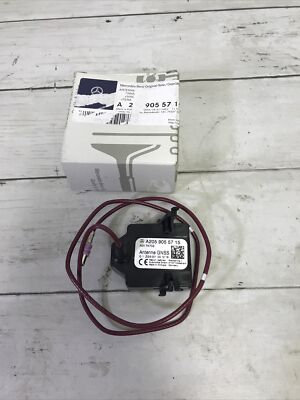 Mercedes OEM antenna GNSS 2059055715 new