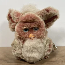 Rare VTG 2005 Hasbro Furby Red Velvet Emoto-Tronic Model 59294 (Not Working)