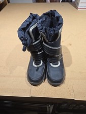 ITEM 0264 LANDS' END KIDS' SNOW FLURRY INSULATED SNOW BOOTS SIZE 5M