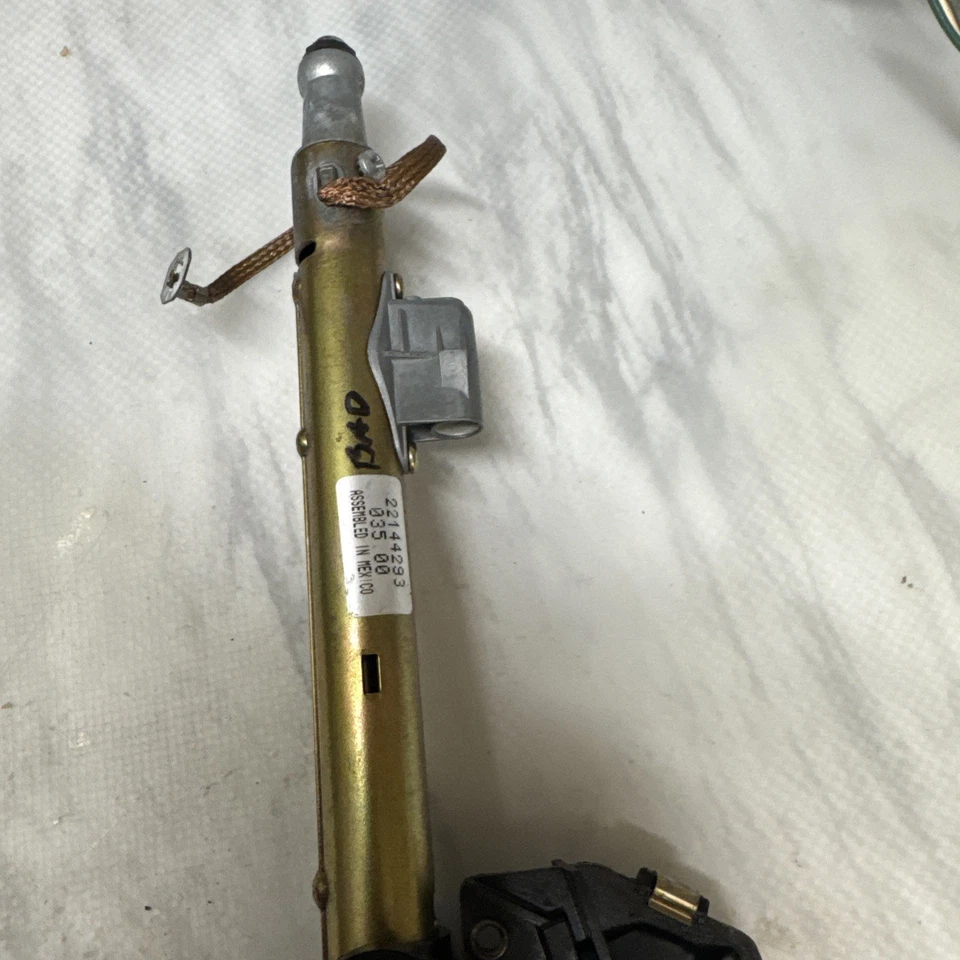 Antena de alimentación Cadillac Deville Seville Eldorado 1992-2002 OEM GM-22144293-PIEZAS Foto 4 de 4