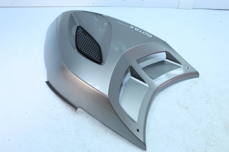 Can-Am Spyder RS 2011 Roadster cubierta de panel lateral izquierdo plateada OEM 705006246 Foto 4 de 4