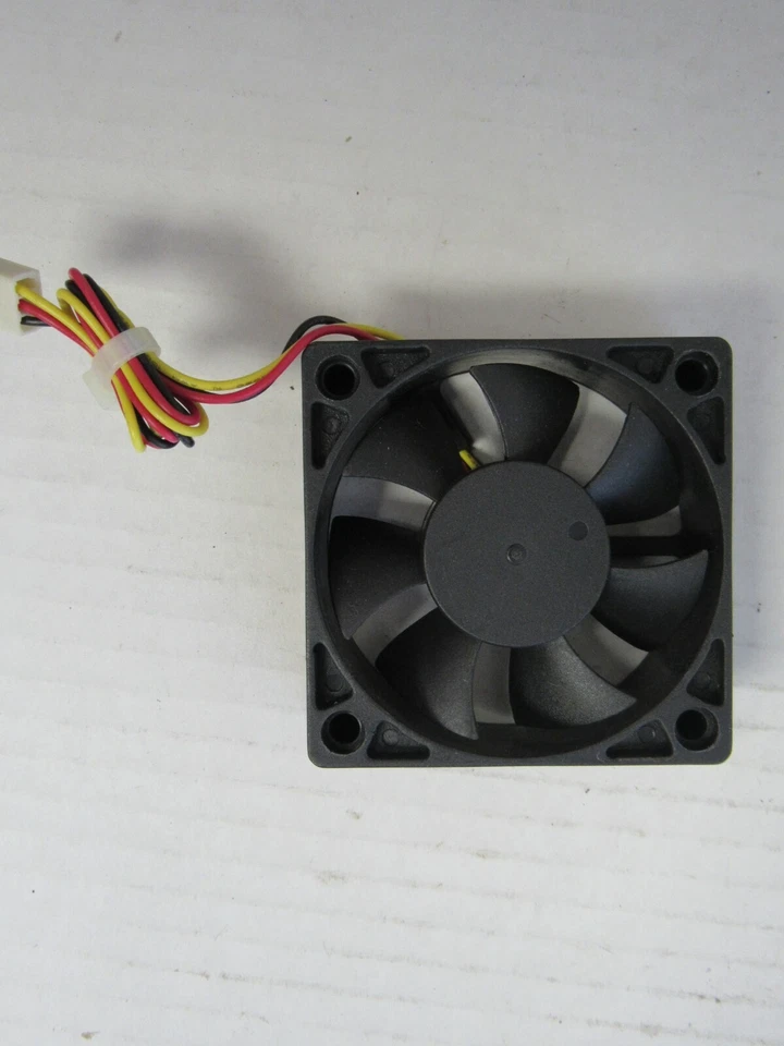 TITAN TFD-6020M12B DC 12V 0.17A COOLING FAN - Image 2 of 4