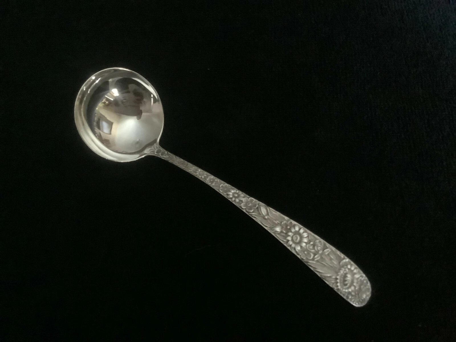 Kirk REPOUSSE cream / sauce ladle - 5 1/2"
