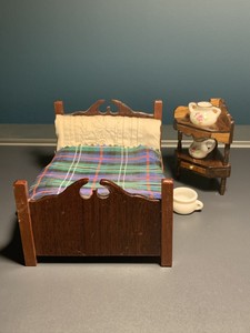 16th scale dolls house furniture