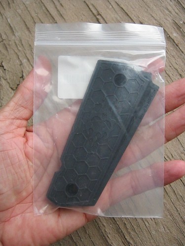 1911 COLT PISTOL GUN GRIPS FLAMING DEATH SKULL BLACK, FITS FULL SIZE, NEW! - Picture 6 of 8