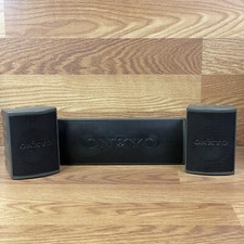 Onkyo surround sound speaker set 2 SKS-10 Satellites, 1 SKC-20 center No Cables