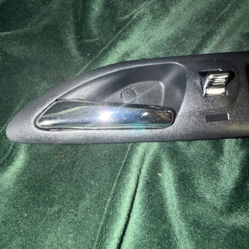 ✅ Acura 3.2CL CL puerta interior cromo manija lado conductor izquierdo 2001-2003 moldura negra Foto 3 de 4
