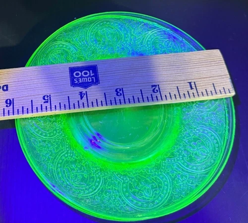 4 Uranium Glass Horseshoe Pattern Indiana Glass 5-7/8" Bread Plates
