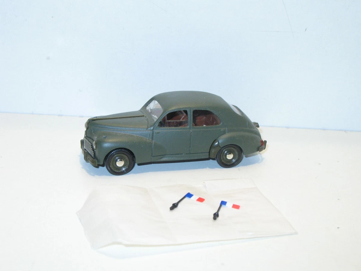 Verem Militaire Armée 1/43 - Peugeot 203 Familiale Ambulance - Très Bon état