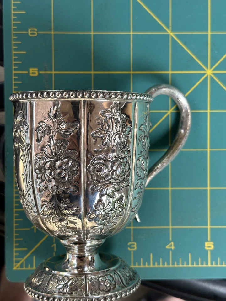 Antigua jarra de plata de ley ~ Hallmarks Bailey 1875 ~ con 5,50 oz. Foto 4 de 4