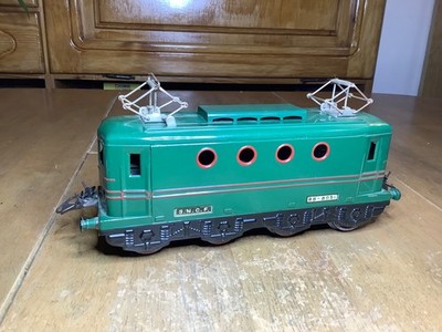 Französische Hornby Spur O 20 Volt AC 3 Schienen elek. SNCF 2-4-2 E-Lok BB-8051