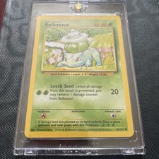 Bulbasaur 1999 Base Set 44/102 Pokemon Card Near Mint Hard Cased