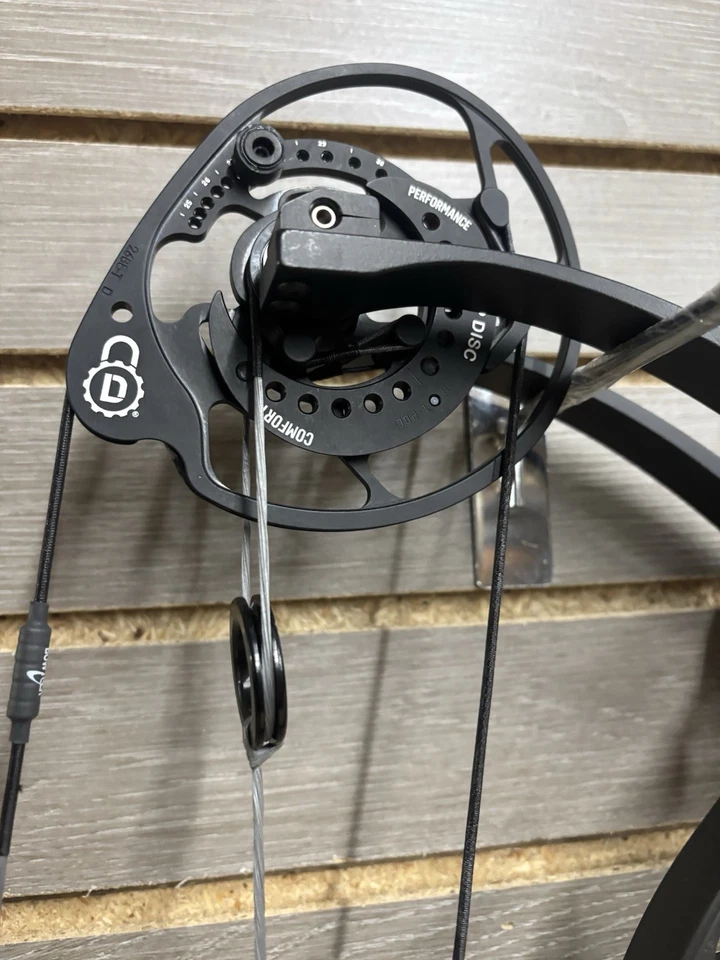 Блочный лук Bowtech Ascend под правую руку 70 фунтов - Изображение 4 из 4