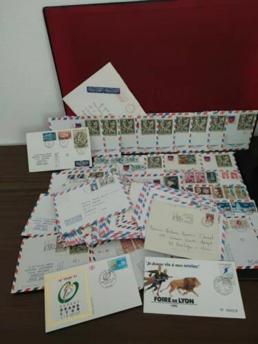 Timbres philatéliques du monde entier oblitérés