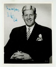 Rudy Vallee Hand Signed 8x10 Jazz Saxophone Musician Photo Portrait J14272 Rudy Vallee Hand Signed 8x10 Jazz Saxophone Musician Photo Portrait J14272