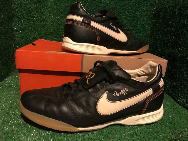 NIKE TIEMPO Indoor R10 RONALDINHO T90 CTR360 SOCCER SHOES RARE 9 10 44 | eBay