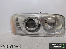 OEM 2000-2006 GMC Yukon 6.0L Right Headlamp