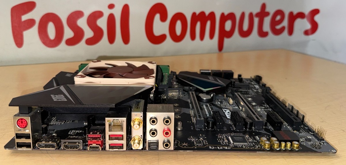 MSI MPG Z390 GAMING EDGE AC MS-7B17 Intel i7-9700K CPU @ 3.60GHz