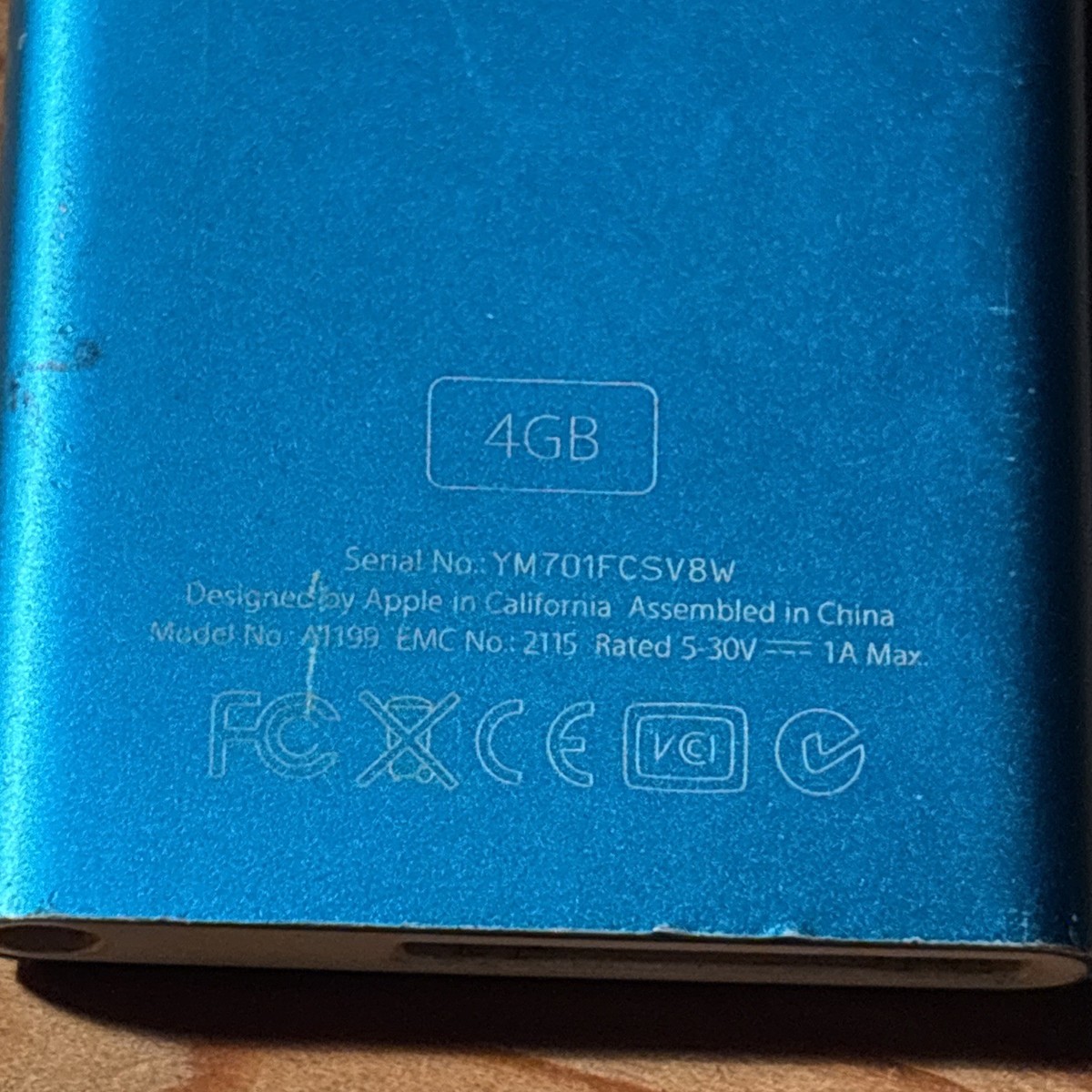 Apple iPod Nano 2nd Generation 4GB Model Number A1199 Blue Tested