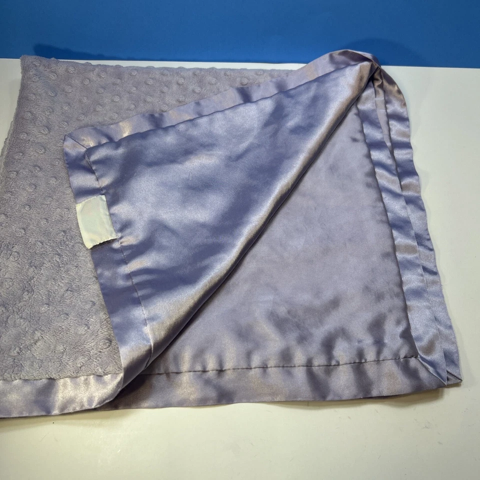 Manta bebé Cocalo púrpura Minky punto satinado 28” X 31” LEER Foto 2 de 4