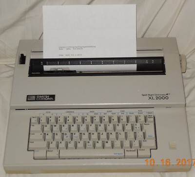 Smith Corona XL2000 Portable Smart Spell Right Dictionary Electric Typewriter