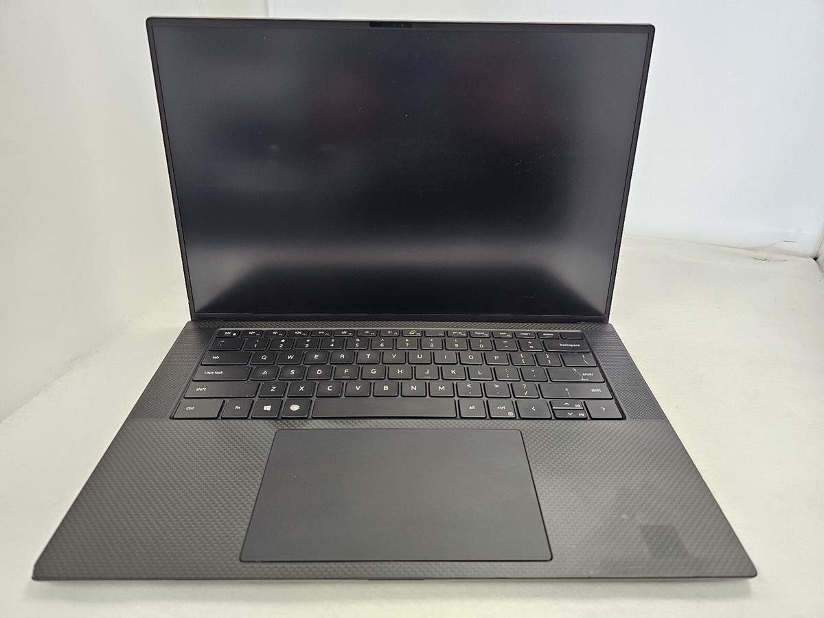 Dell Precision 5550 15.6FHD+ Xeon W-10855M 2.80GHz 32GB Dell Precision 5550 15.6FHD+ Xeon W-10855M 2.80GHz 32GB