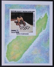 Madagaskar: Michel blok nr 255 "Rzemiosło artystyczne" z 1994 roku, czysty