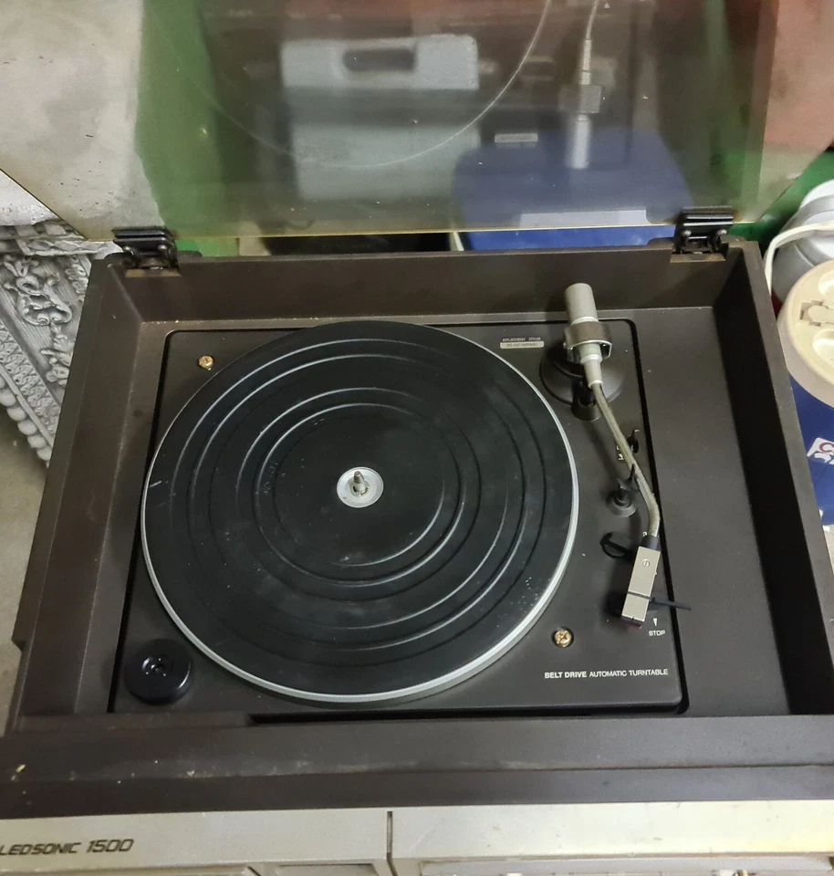 National Panasonic, Cassette & Turntable Stereo , Ledsonic 1500 , Vintage . - image 2 of 4