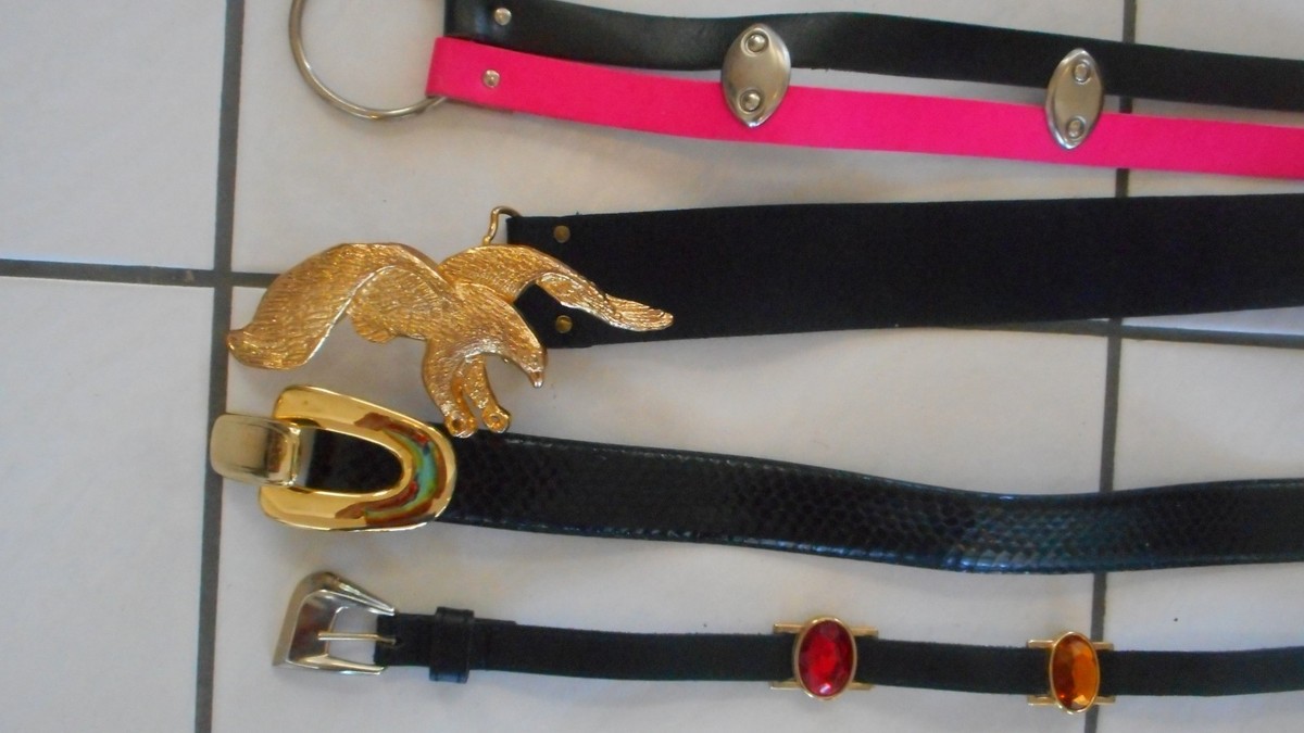 Lot Six Vintage Belts 1980 display picture 2