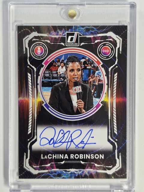2025 Donruss WNBA LaChina Robinson Voices Of The Game Auto On Card Case Hit