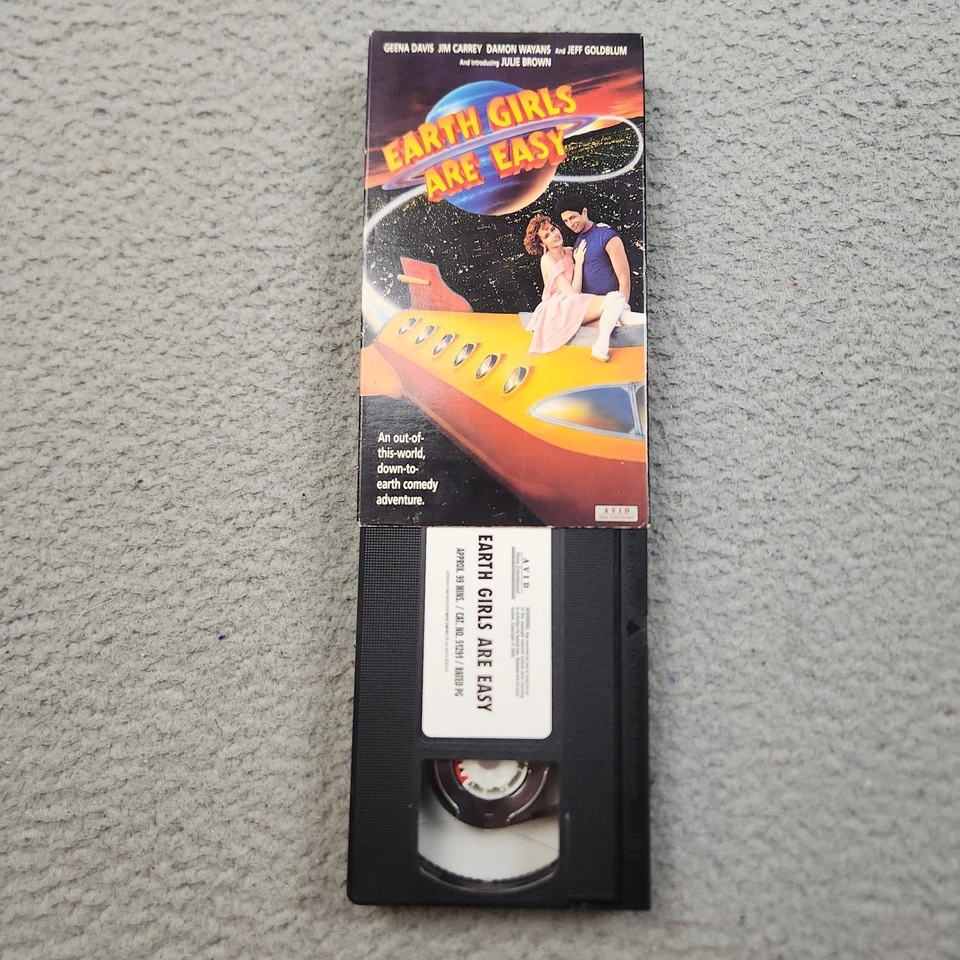 Earth Girls Are Easy Vhs Classic 1989 Cult Geena Davis Jim Carey Damon Wayans... - Image 3 of 3