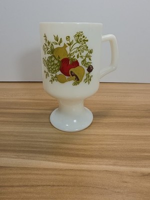 Vtg Corning Ware SPICE Of LIFE Milk Glass Footed Pedestal MUG Mushrooms 
