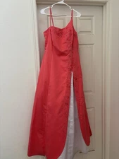 Bridesmaid’s Dress Size XL Used In Good Condition Hot Pink/Salmon/White 