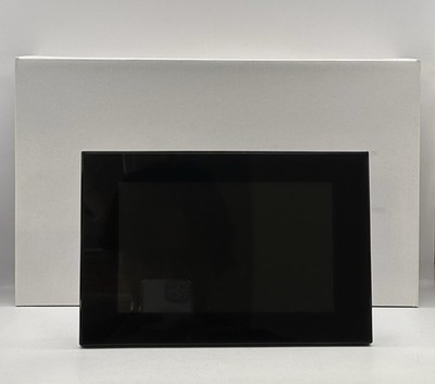 Sony DPF-D70 7-inch Digital Photo Frame with Remote Control  New!