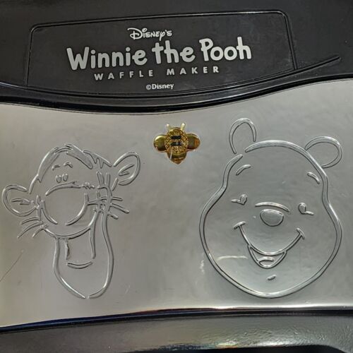Villaware DISNEY Winnie the Pooh & Tigger WAFFLE MAKER Iron 5555-15 Black WORKS - Bild 6 von 17