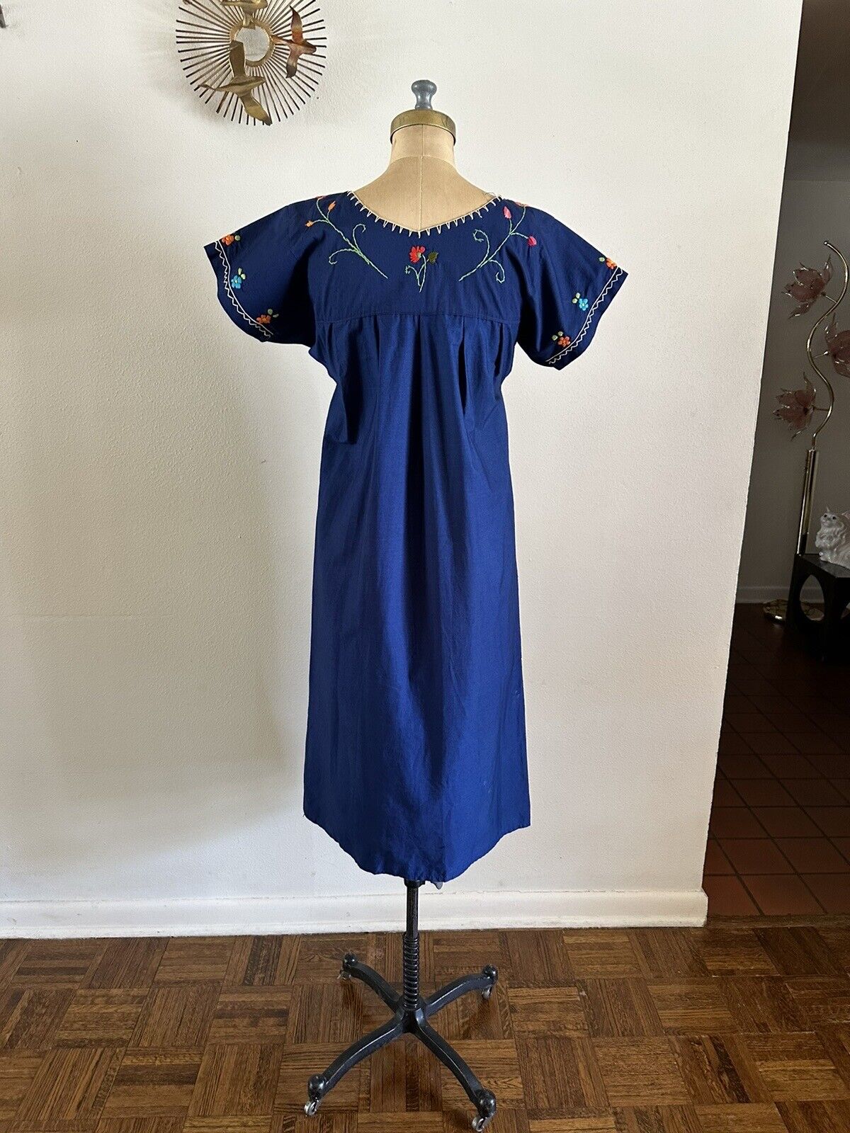 1970s Oaxacan Mexican Huipil Dress Embroidered Bo… - image 7