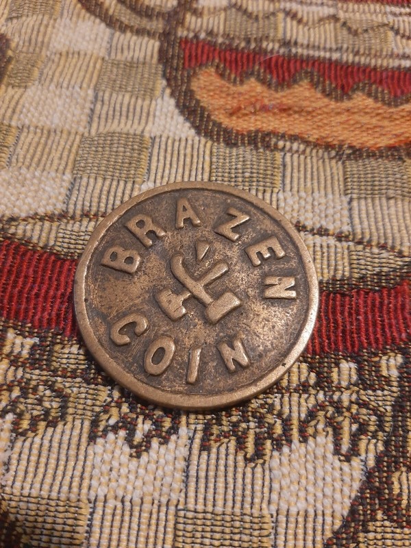 VINTAGE MODERN WOODMEN OF AMERICA $2000 BRAZEN COIN MEDALLION