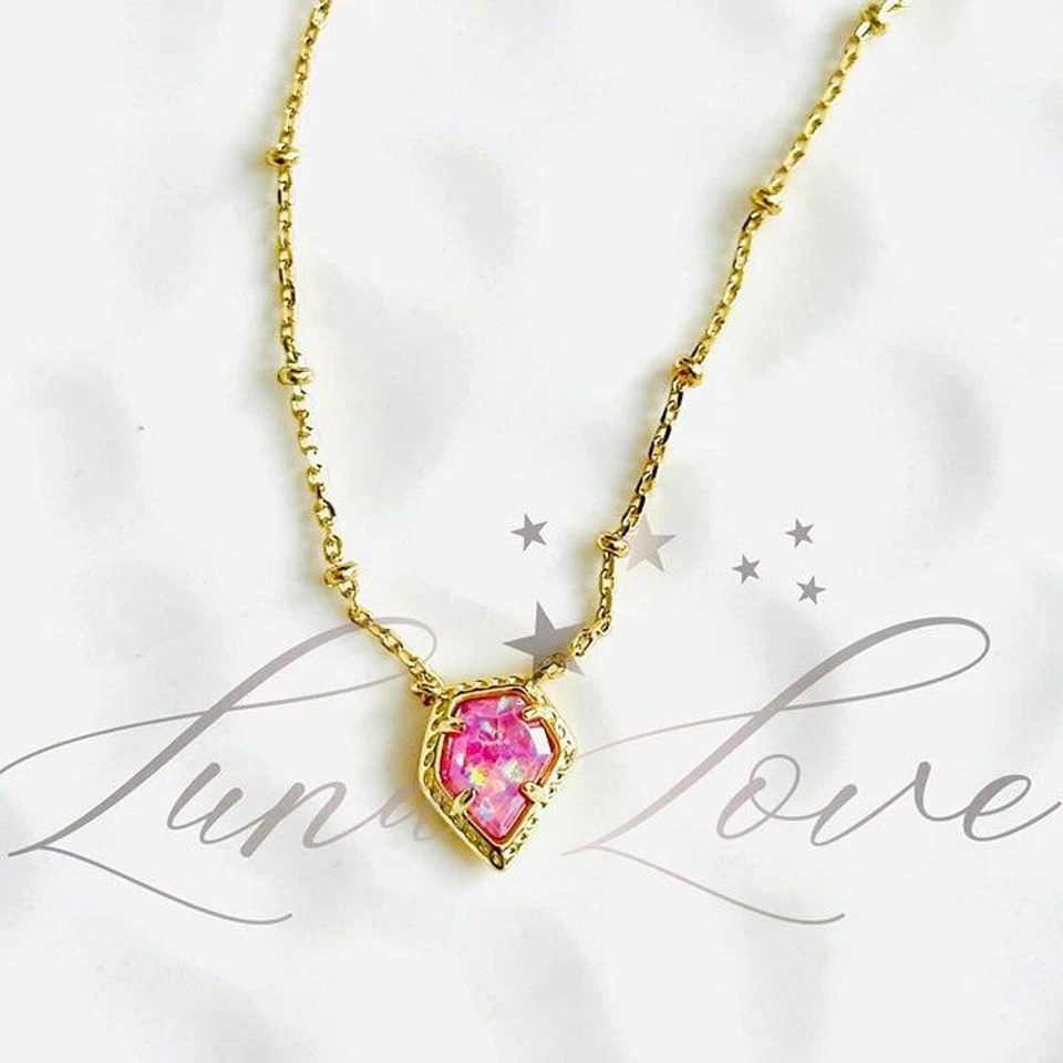 KENDRA SCOTT Tess Pendant Necklace in Luster Rose Pink Kyocera Opal NWT