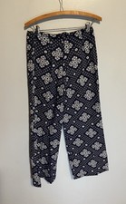 Vintage 60s 70s Streetwear Womens 28  Flower Wide Leg Pants USA Groovy Hippie