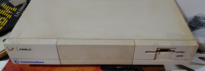 Commodore Amiga 1000 Gehäuse ( Schrauben) classic 16-bit Computer 1985